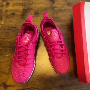 Nike Air Vapormax Plus Fireberry